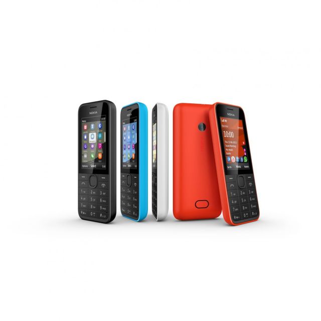 Απλά κινητά χαμηλού κόστους με εφαρμογές smartphone, τα Nokia 207, Nokia 208